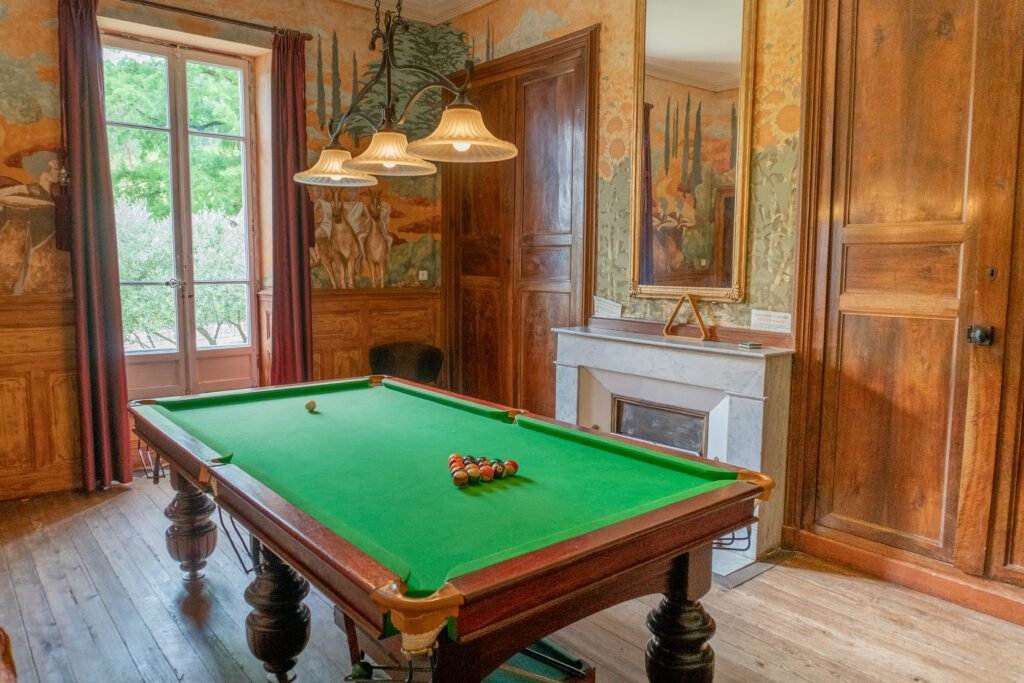Billiard
