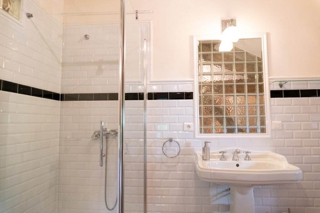 Chateau Bathrooms-8CS