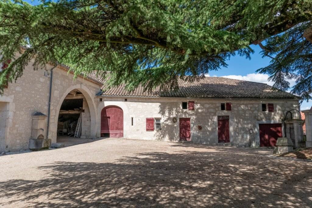 Courtyard (3)