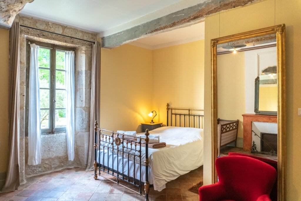 Rent a private Chateau-28BiB
