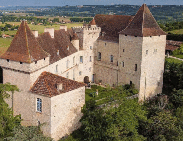 Château de la Couronne France groupaccommodation