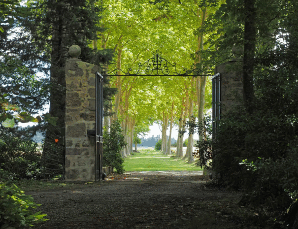 Fort de l’Éclipse - Fairytale Wedding in South France (6)