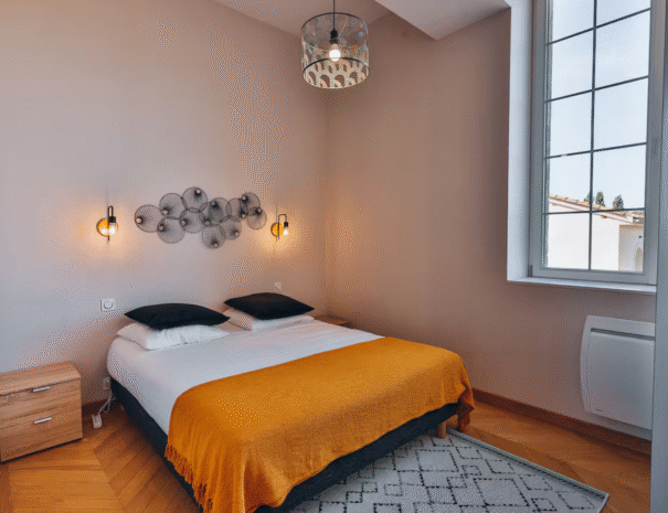 Manoir de la Comtesse- castle holidays southern france 50+ people (25)