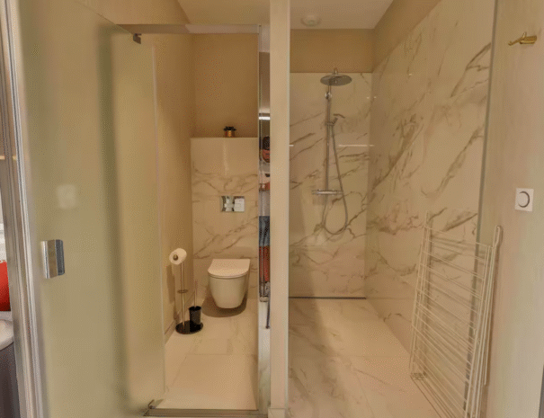 Manoir de la Comtesse- castle holidays southern france 50+ people (9)