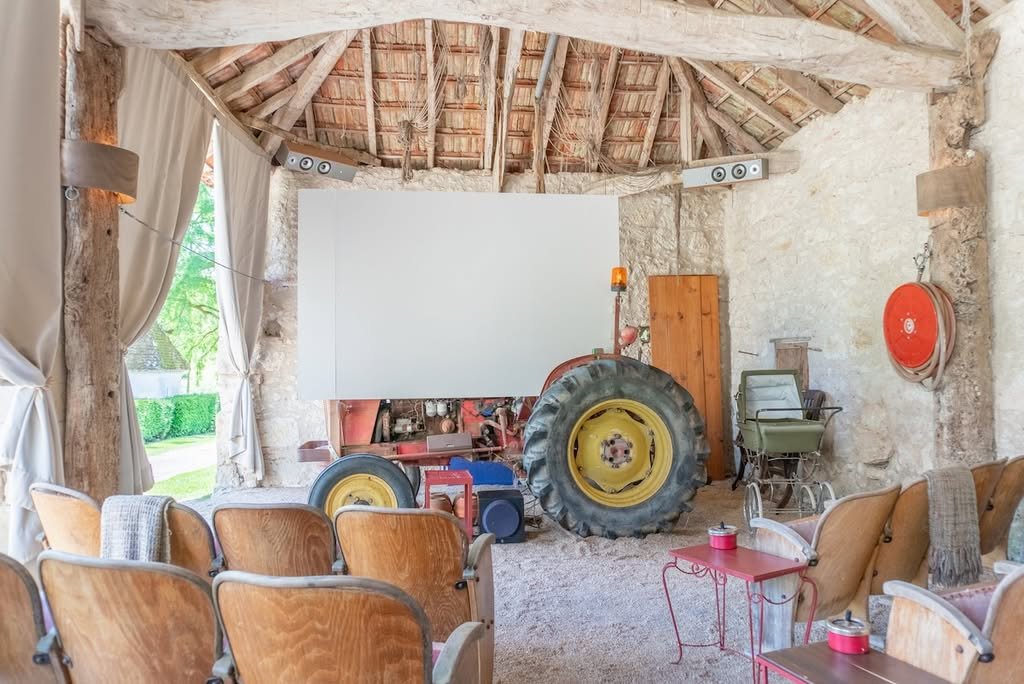 The outdoor cinema in the former tobacco-drying shed